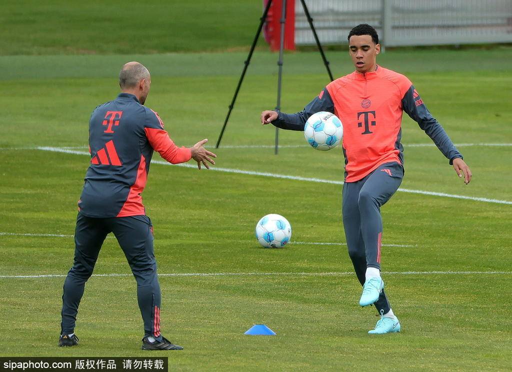 爱游戏体育官网-拜仁慕尼黑面临新赛季考验，豪言再冲刺的简单介绍