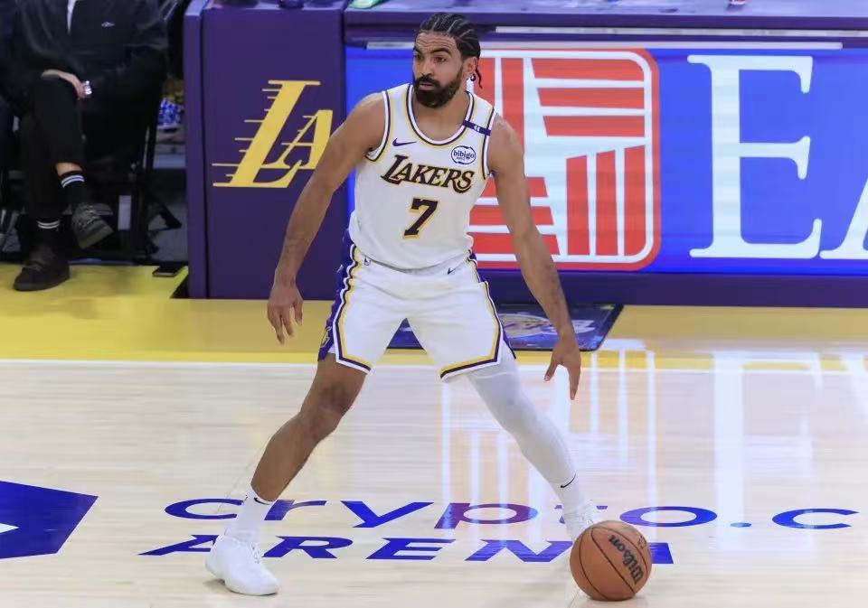 爱游戏官方入口-贝尔格莱德一场净胜利，创造历史里程碑的简单介绍