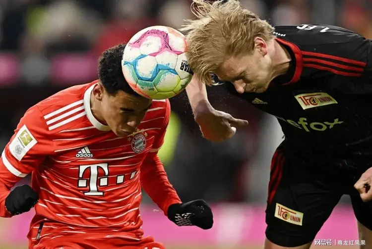 包含柏林联合主场告捷,大比分碾压对手巩固领先的词条 包含柏林联合主场告捷,大比分碾压对手巩固领先的词条