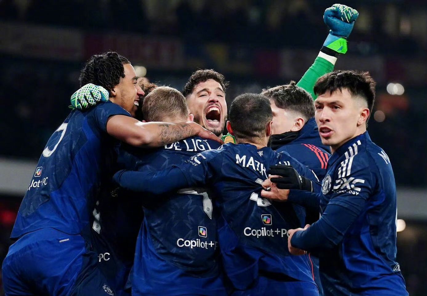 曼联大将因伤退出欧洲顶级足球比赛 曼联大将因伤退出欧洲顶级足球比赛