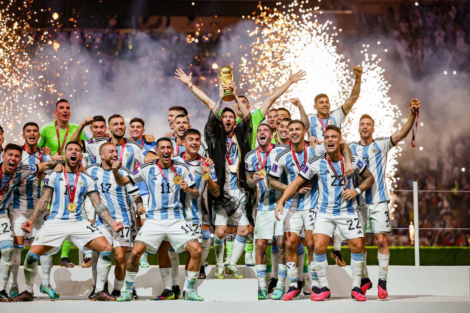 包含梅西领衔阵容给予玩家无穷启示，各队积极备战的词条