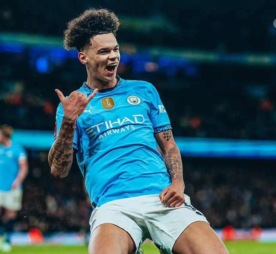 包含曼城客场大胜南安普顿，继续领跑积分的词条