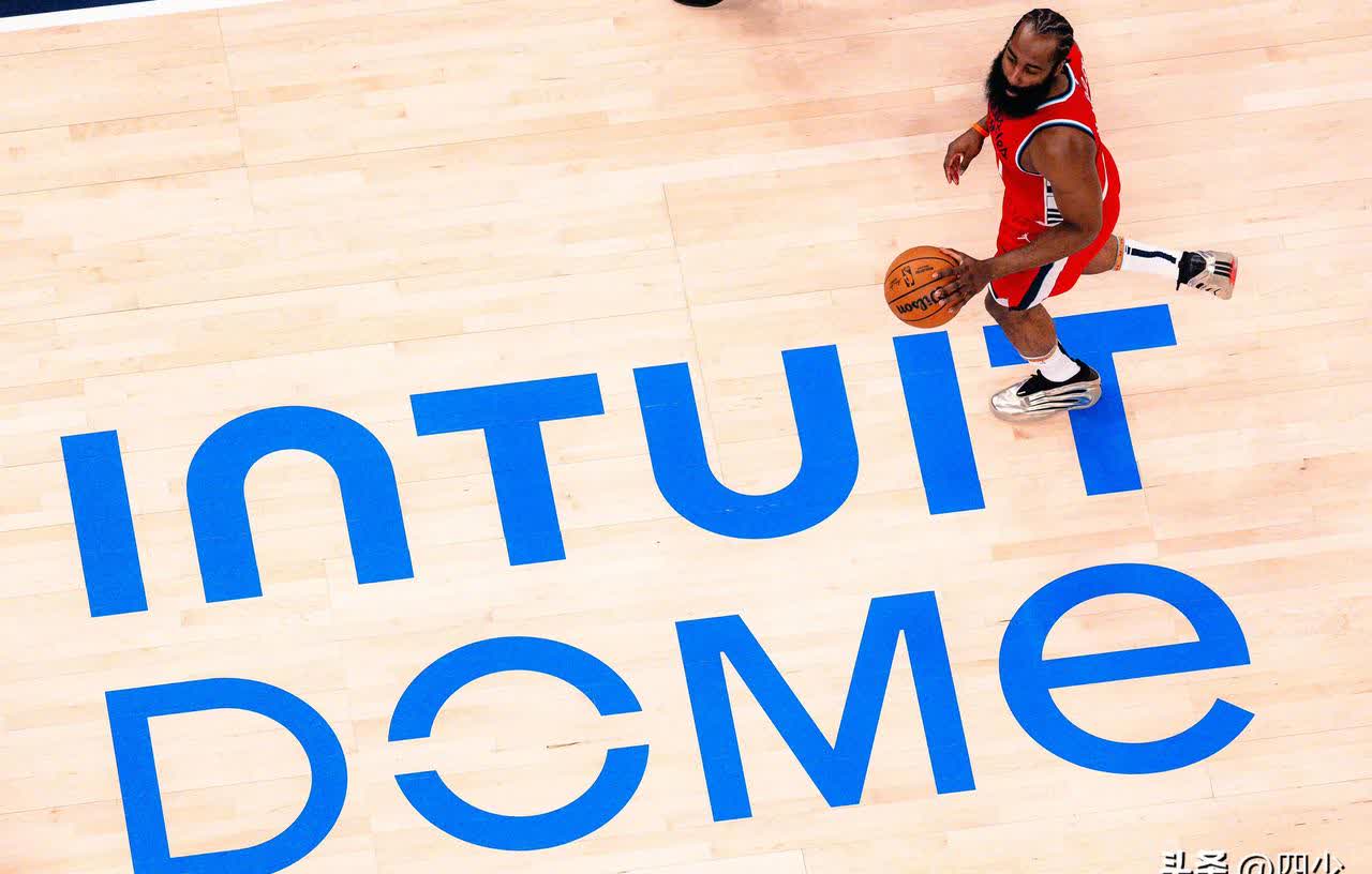 快船新秀接管比赛，引领球队取得胜利