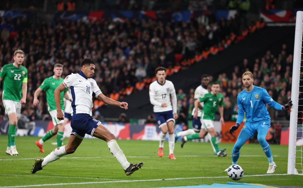 爱游戏亚洲官网-意大利冠军队伍与德国队伍进行激烈对决