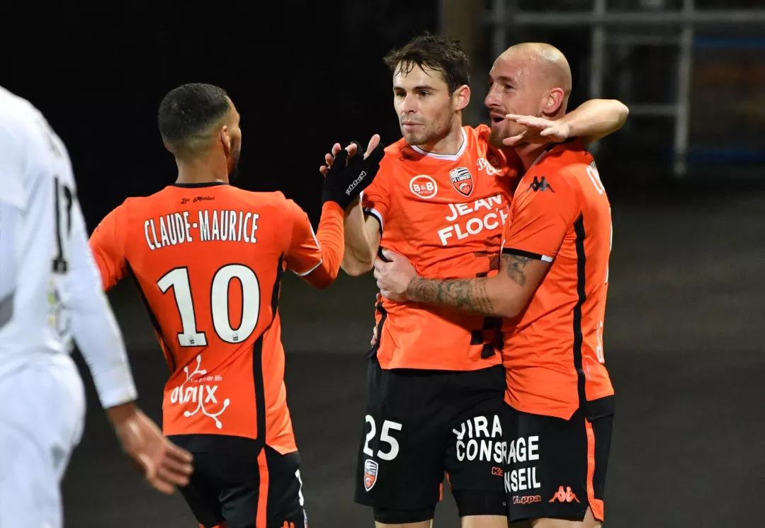 爱游戏在线登录-瓦朗谢纳继续保级希望，斩获关键胜利的简单介绍