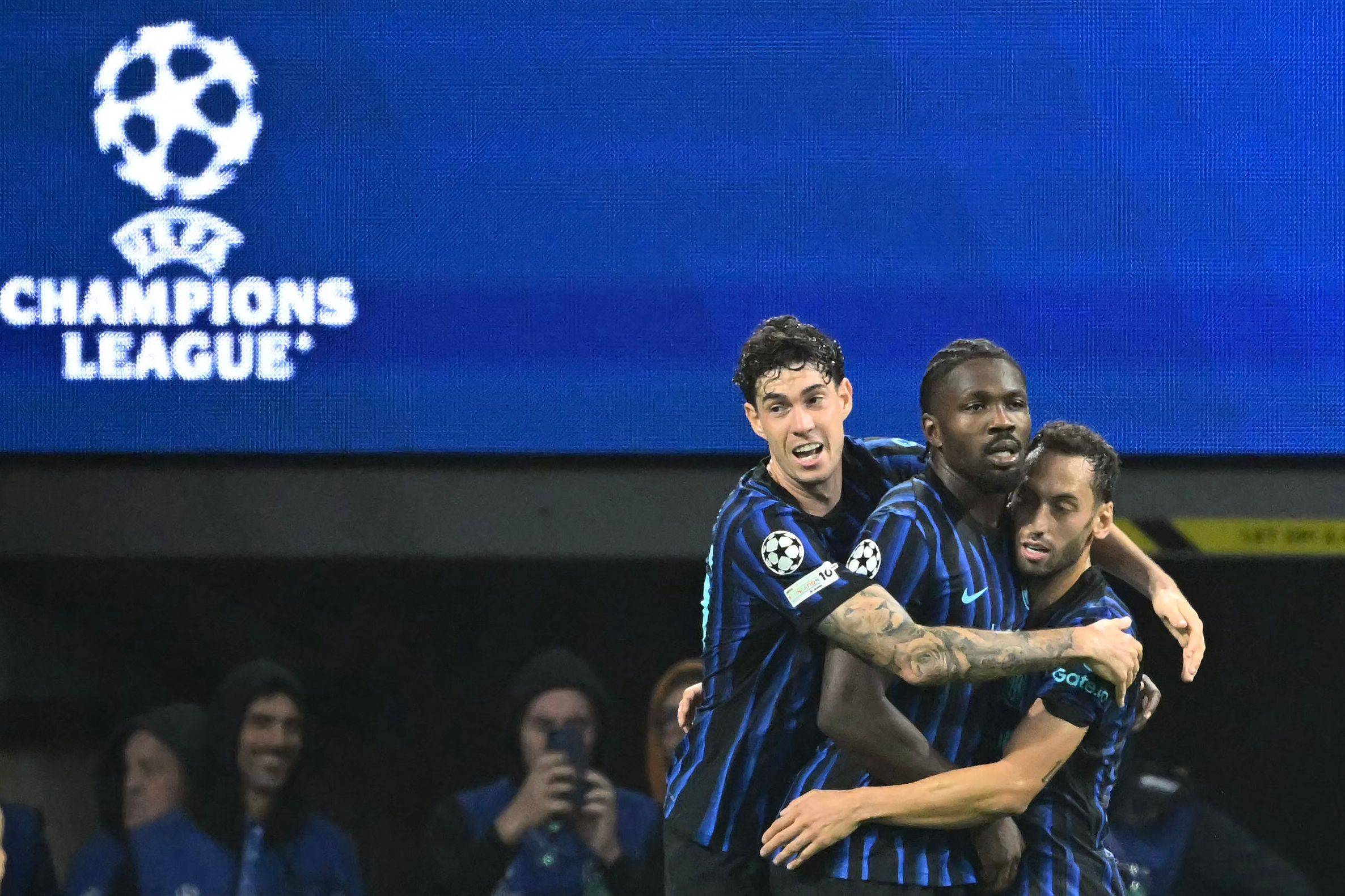 爱游戏中国官网-关于阿贾克斯大胜，欧冠前景一片光明的信息