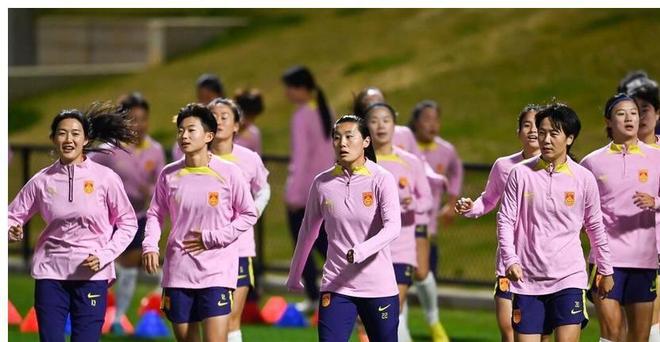 排名垫底，中国女足艰难发力努力爬升的简单介绍