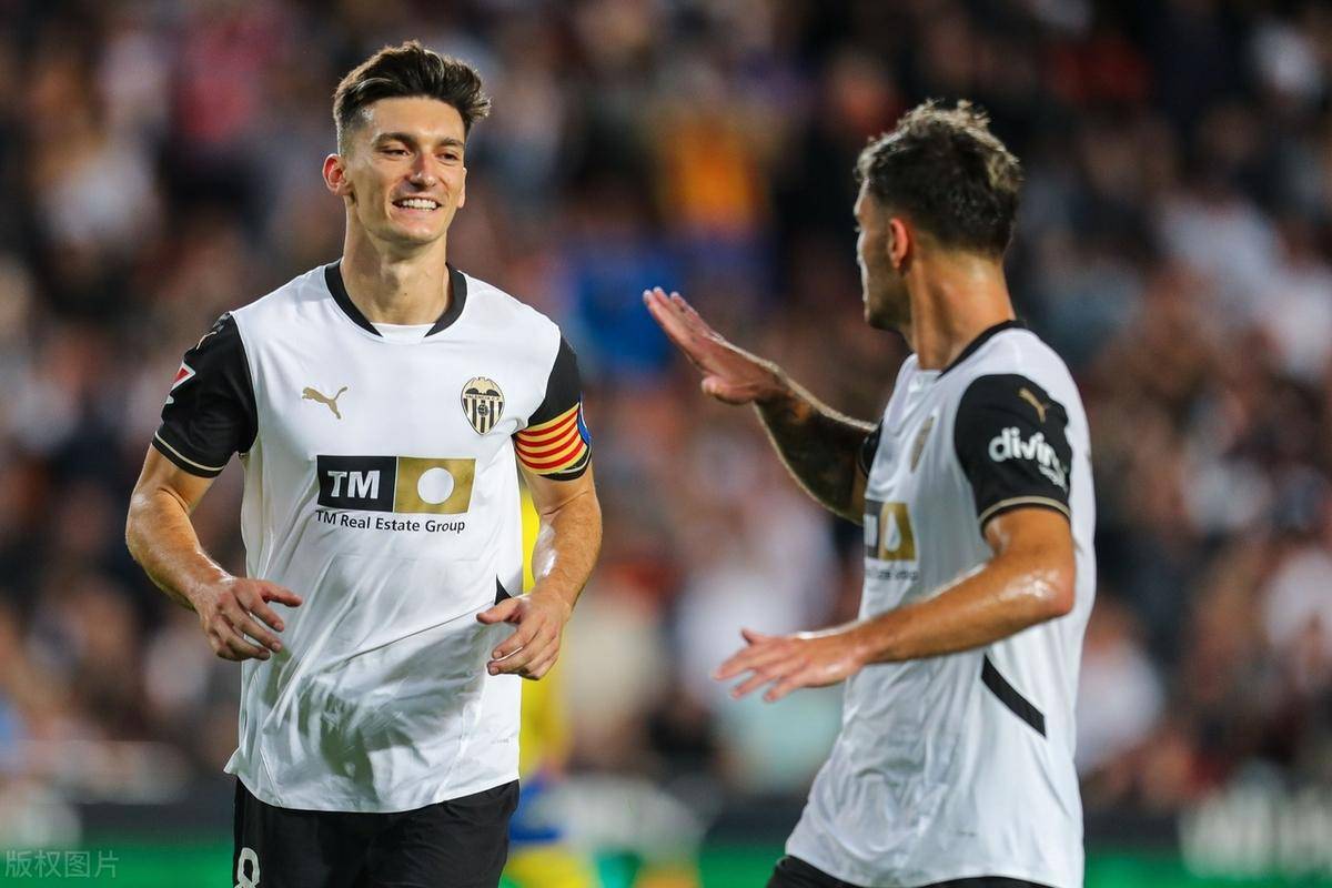 爱游戏在线登录-关于瓦伦西亚主场失利，战绩堪忧的信息