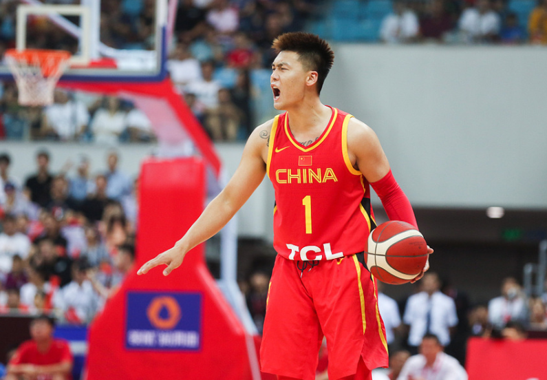 云南男篮主场胜出，连续取得胜利